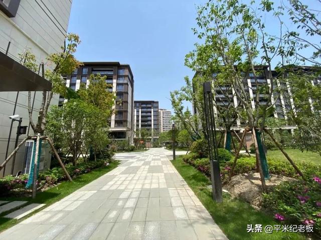 上海华山医院东院，华山医院东院正式纳入医保定点单位（680万拿下顶尖九年一贯制学校）