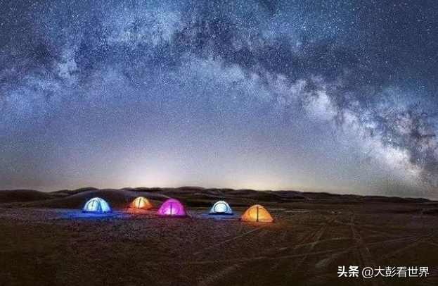 腾格里沙漠攻略，腾格里沙漠旅游攻略（见过腾格里沙漠的一年四季吗）