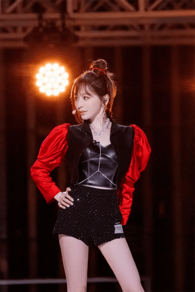 面部提拉紧致一般多少钱，面部提拉紧致多少钱（每月花100万也难逃医美“临界点”魔咒）