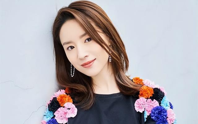 潘粤明董洁离婚原因，董洁为什么那么恨潘粤明（她为什么会和潘粤明离婚）