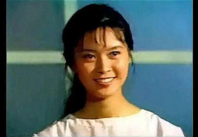 欢快的歌曲有哪些，比较欢快的歌曲有哪些（一起重温这几首难忘的青年歌曲）