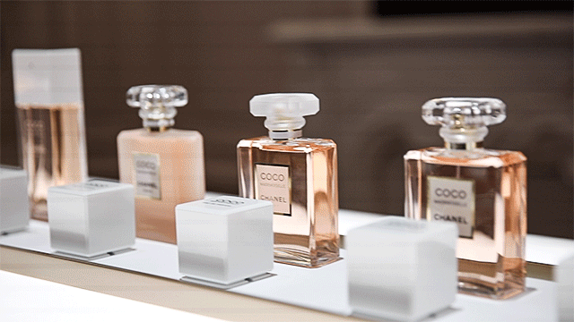 香奈儿粉色邂逅，香奈儿邂逅香水价格表（香奈儿香水的味道究竟有多好闻）