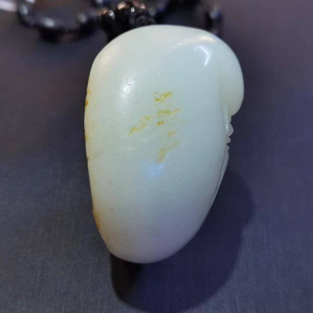 新疆和田玉鉴别，新疆和田玉鉴别方法（和田玉最简单的鉴别方法）