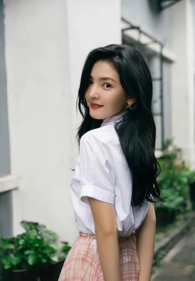 壁纸，章若楠，章若楠壁纸下载（明星壁纸<五十一>章若楠图片）