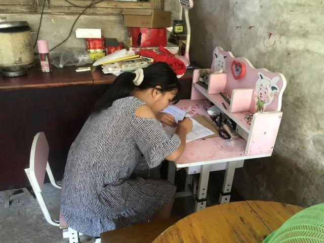 干青手串的功效与作用，女人戴什么手串最养人（点点爱心照亮困境儿童的求学路）