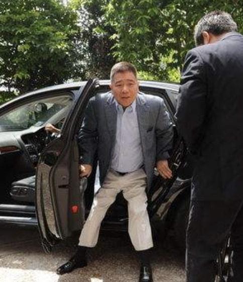 黎姿的丈夫马延强：千亿身家背后有罪有痛，残疾富豪的幸福与坚守