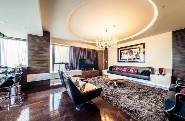 迪拜帆船酒店简介，迪拜帆船酒店介绍（80张高清图带你走进迪拜七星级帆船酒店）