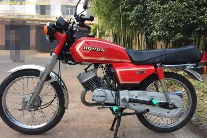 本田h100s摩托车