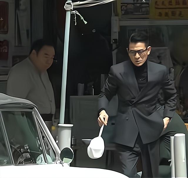 刘德华多少岁了今年，刘德华年龄今年多大（苹果肌下垂皱纹深老了不少）