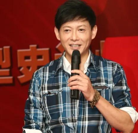 老人去世第一晚去哪了，老人死后第一天晚上去了哪里（程前：父母的抛弃让他记恨）