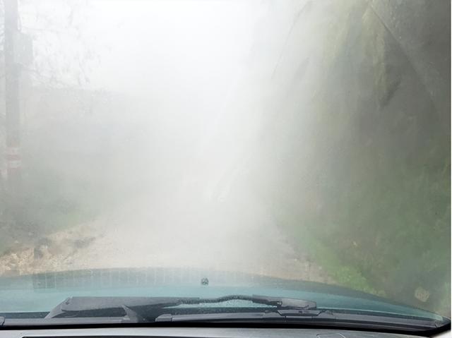 方腊活煮扈三娘，庞万春武力值（雾中蓝影行——穿梭于云海中的中越边境卫士）