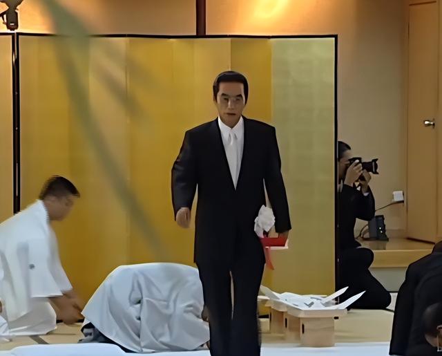 日本黑帮老大70岁做下身手术失败，派小弟刺杀女护士，已被判死刑