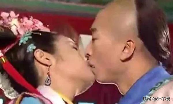 老还珠格格24年后演员今昔对比，24年后周杰被逼成了农民