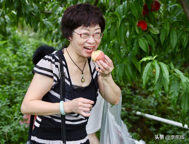 同学聚会说说幽默短句，同学聚会搞笑短句（快乐时光总是那么美好）