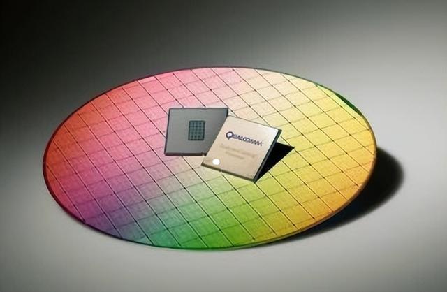 中芯国际是外企还是国企，中芯国际是外企还是国企工资咋样（中芯国际最大股东是谁）