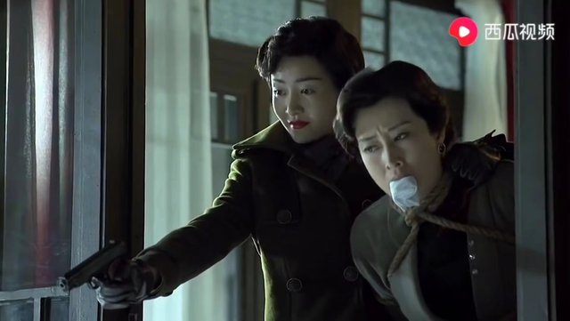 明楼喜欢汪曼春吗，伪装者里的明楼和汪曼春的故事（三看《伪装者》）