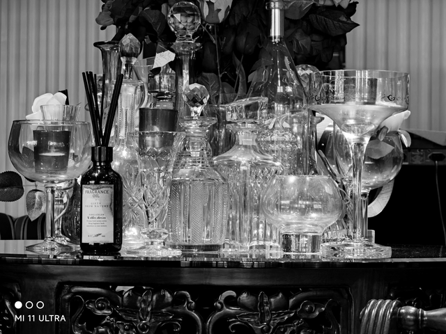 苹果12亮度老是自动暗下来怎么办，苹果12屏幕亮度老是自己变暗怎么办（是米味、是徕卡味、还是高端味）