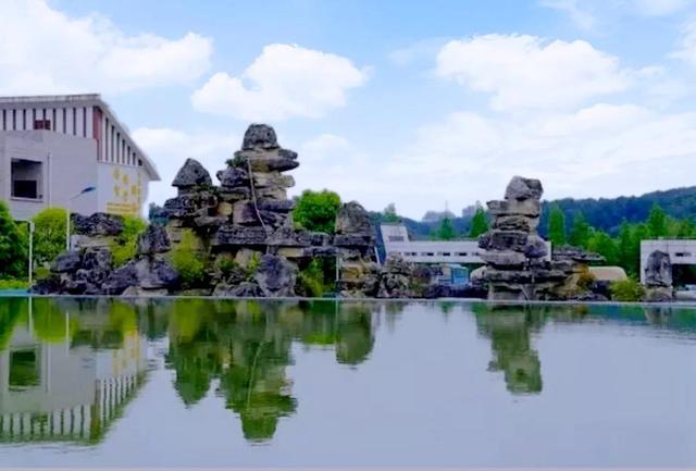 遵义市第四中学，遵义四中录取分数线2022（是学子们读书的好地方）