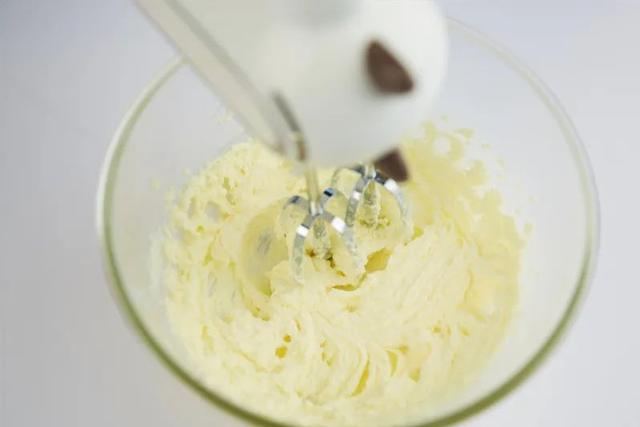 芝士可以生吃吗，奶酪片怎么吃生吃吗（自制宅家小零食）