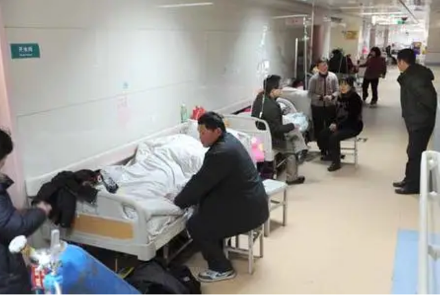 宝宝高烧一直不退是什么原因，婴儿高烧不退的原因是什么（看到检查结果后父母崩溃了）