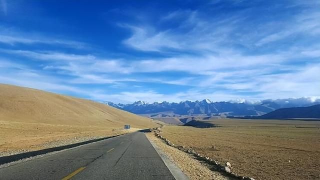 拉萨到日喀则怎么安排行程，从拉萨到日喀则的自驾旅行