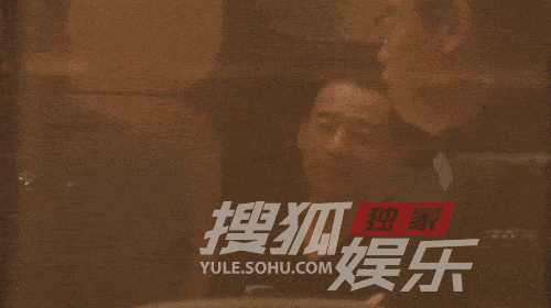 汪小菲今年几岁了，汪小菲聚餐寸头造型显苍老