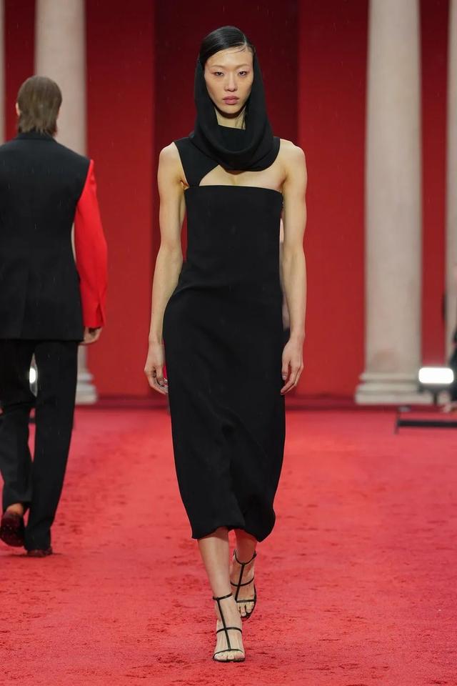 element是什么牌子，ELEMENT是啥牌子的电视（95岁的FERRAGAMO）