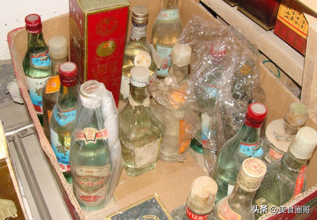 怎么储存白酒，行家：存酒别手欠