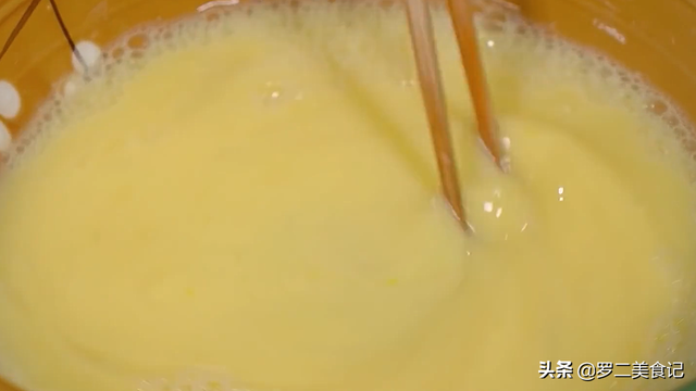 粉色蒸蛋糕的做法，粉色蛋糕怎么做（出锅松软又香甜）