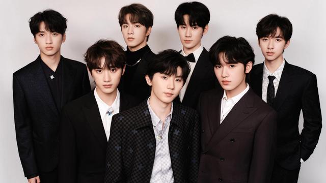 张杰谢娜最新消息，谢娜和张杰最新消息谢娜几个孩子（两大顶流男团加盟）