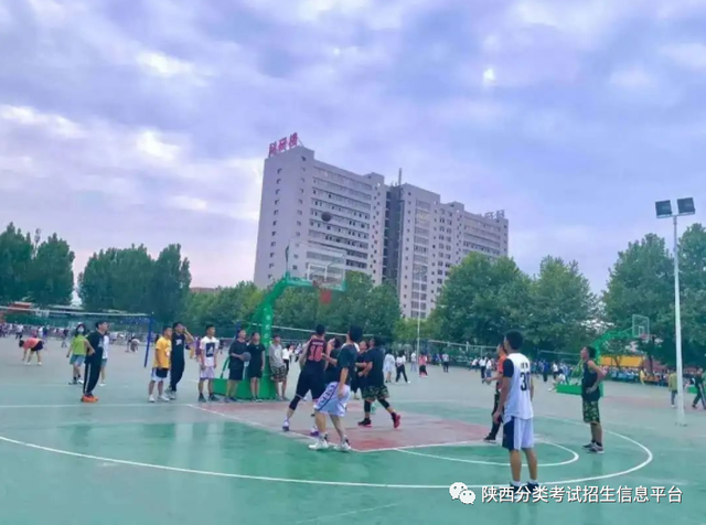 西安市所有五年制大专详细点，西安五年制大专有哪些（走进“省级示范院校”—西安医学高等专科学校）