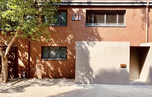 纹理烫多少钱，微分碎盖纹理烫多少钱（黄磊女儿多妹烫发不便宜）