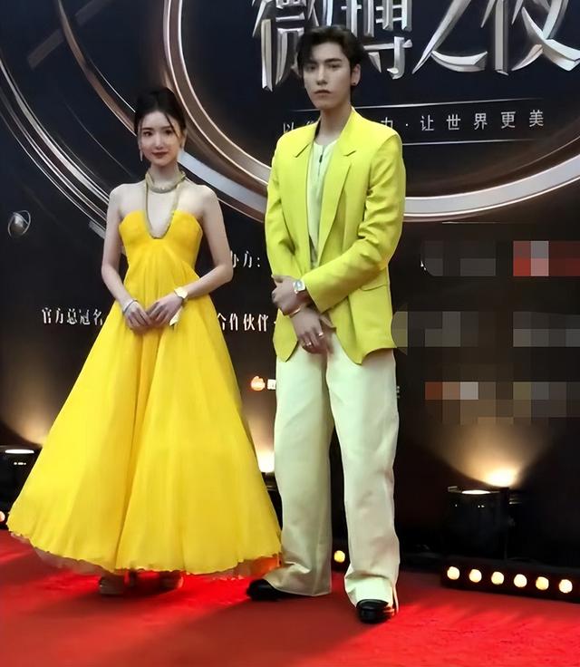 黄晓明和baby，黄晓明和angelababy的情史（微博之夜6大尴尬瞬间）