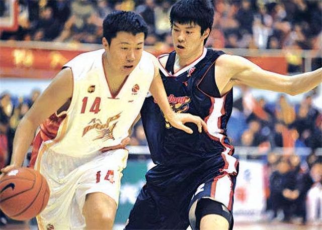 王治郅nba个人资料，45岁的王治郅