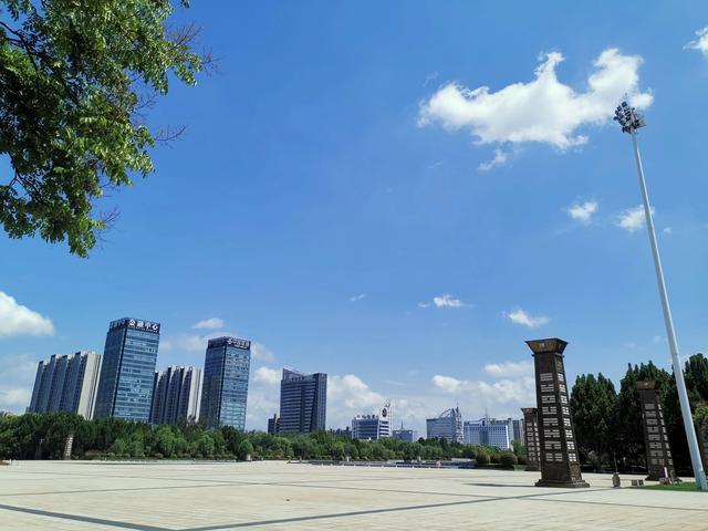 幸福的瞬间歌词，幸福的瞬间歌词许绍洋（生命的旋律）