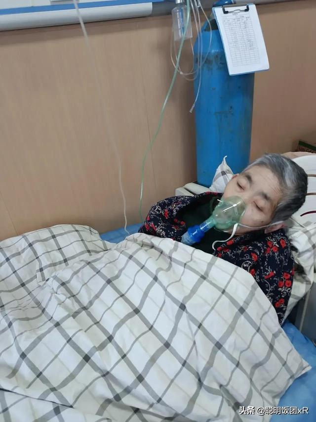 老人临终几天在家还是医院好，老人临终嗜睡期一般要多长时间（还是留在家陪伴安享晚年）