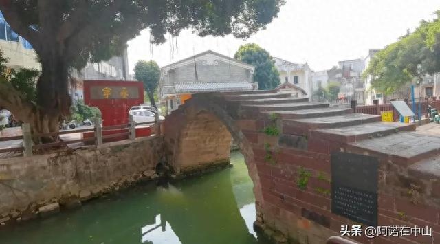 广东中山现存最古老的桥，小榄八景之双美桥
