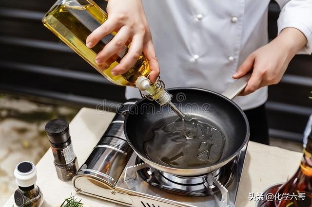 高硼硅玻璃是食品级吗，高硼硅玻璃是什么（我只用玻璃油壶）