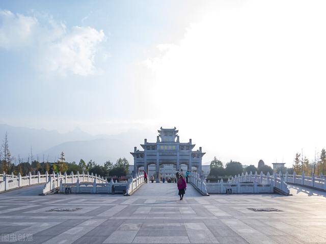 世界上最大的佛像，世界上最大的佛像在哪（耗资15亿花费10年打造）