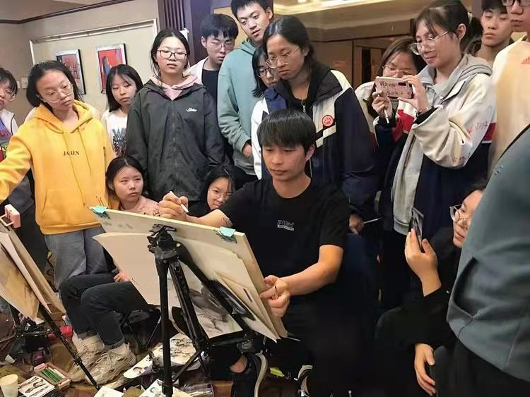 厦门市内厝中学(厦门市内厝中学校徽)