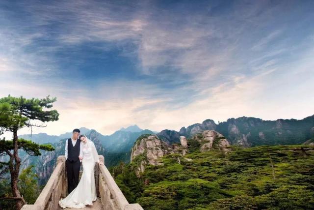 “黄山情侣”太平湖，黄山情侣太平湖 祖国各地（我们一起度过的每个盛夏）