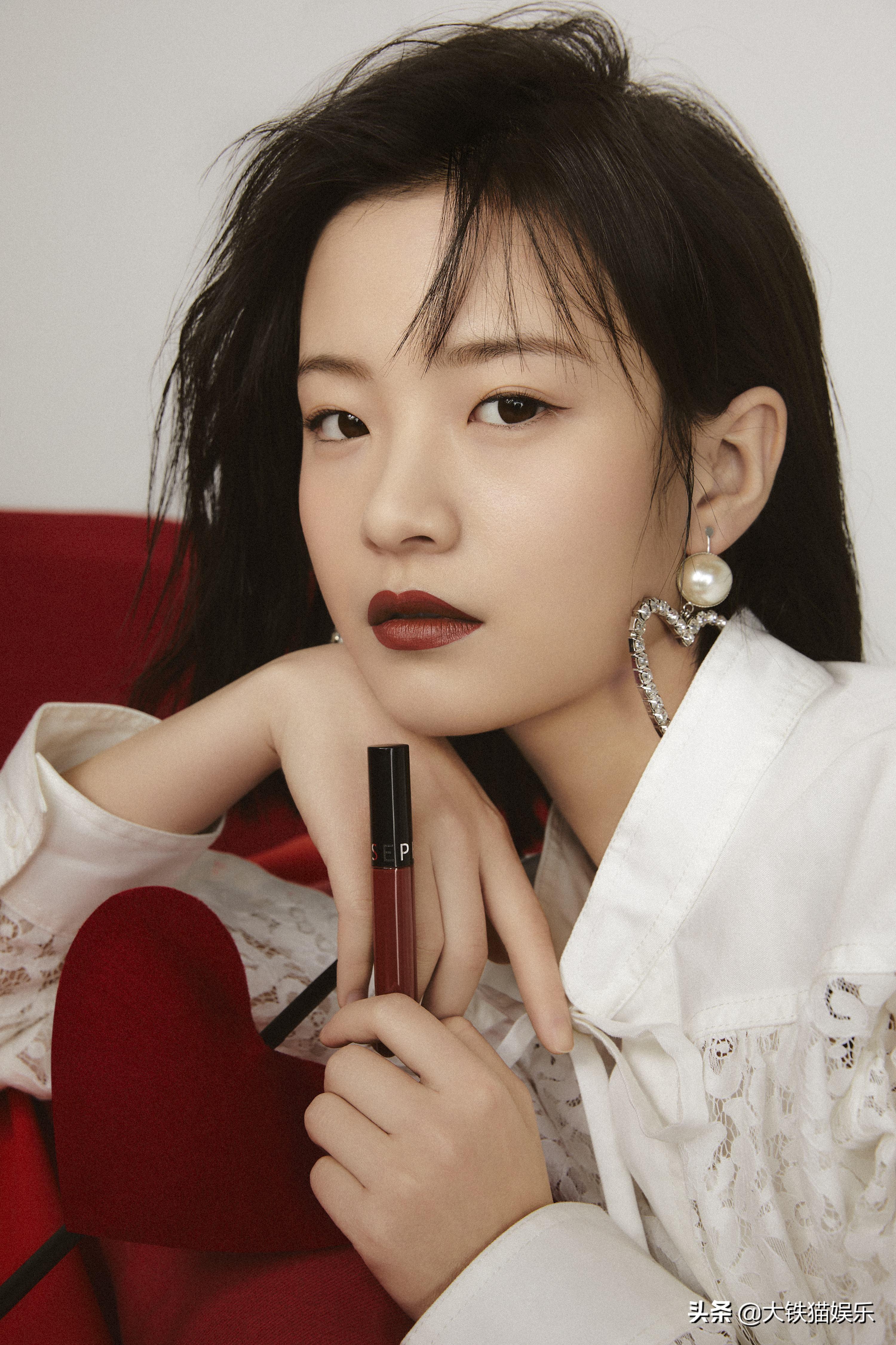 雪中悍刀行女主到底是谁演的(李庚希演女主被嘲撑不起角色)