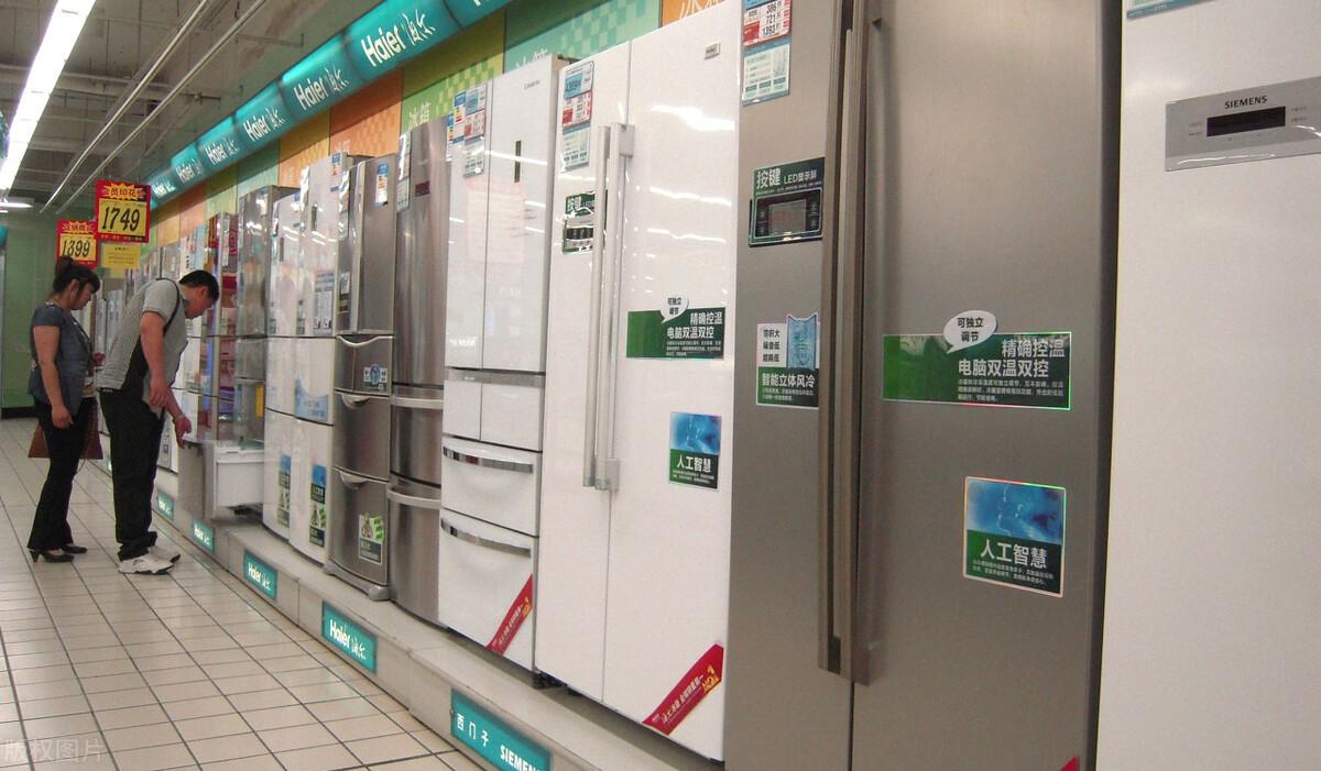 哪个牌子的冰箱好用性价比高（2022最实用的冰箱推荐）