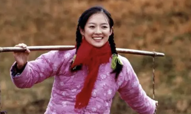 新上海滩方艳芸最后咋了，上海滩中的方艳芸（10位“大变脸”的内娱女神）