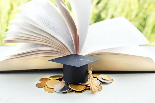 大学一般有哪些奖学金，大学当中有哪些奖学金