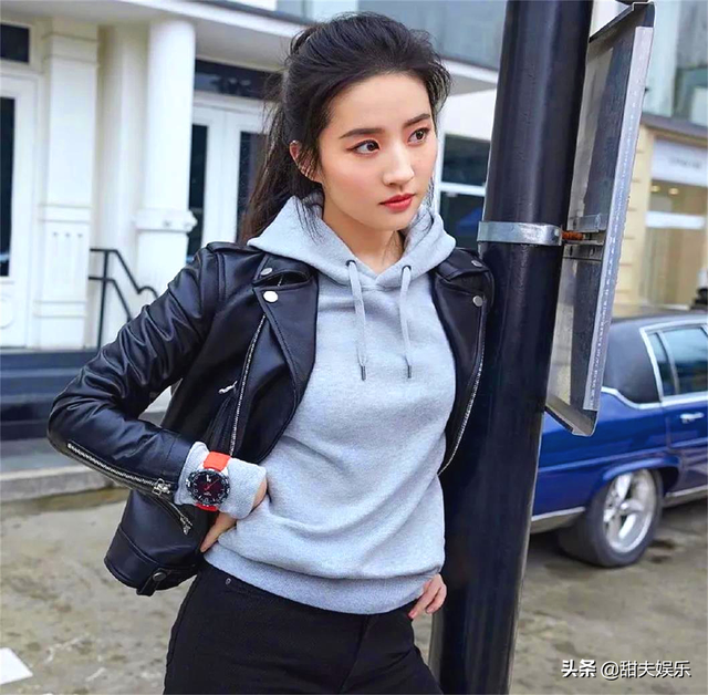 我国最漂亮的十大美女（娱乐圈漂亮女明星）街拍照和美女明星照