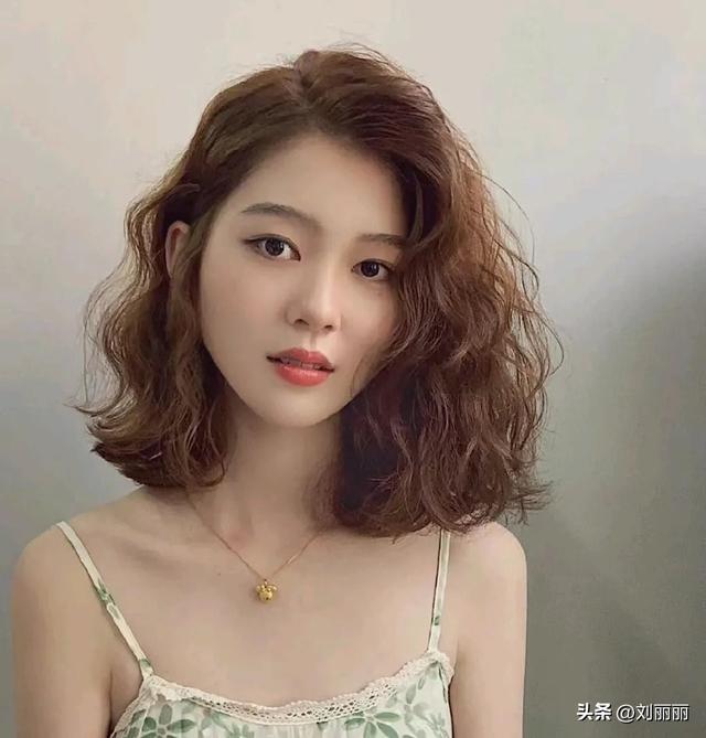 怎么做出适合自己的发型，怎么弄个适合自己的发型（想换发型怎么做）