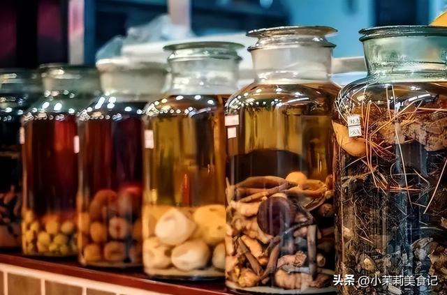 排名第一的男性保健品，男性保健品排行榜前十位（劲酒和椰岛鹿龟酒谁更胜一筹）