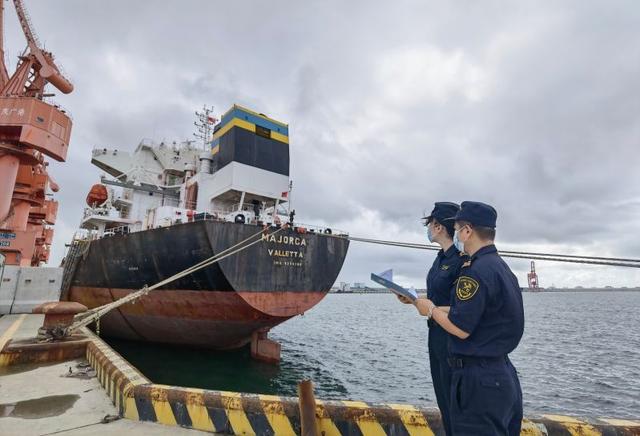 女生考海关公务员有什么要求，上海海关学院包分配吗（2023国考大热门职位——海关）