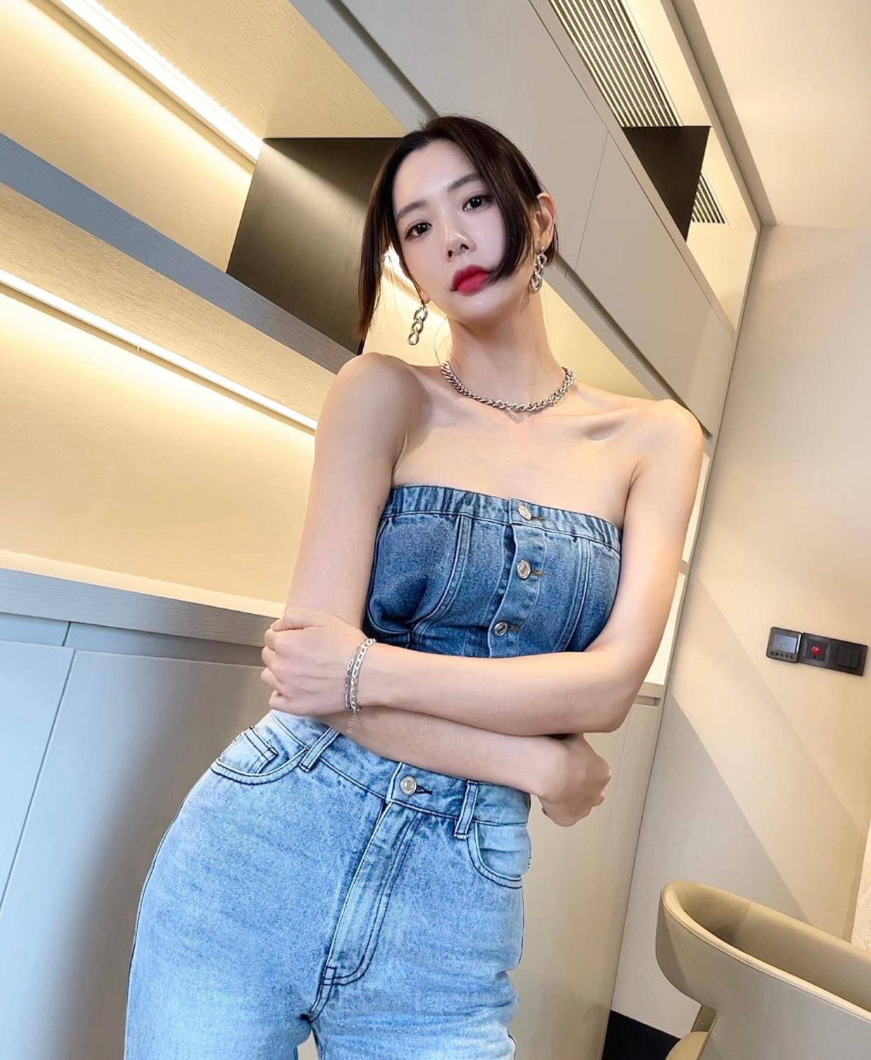 全身图片(克拉拉身材真无人能及) - 赤虎壹号